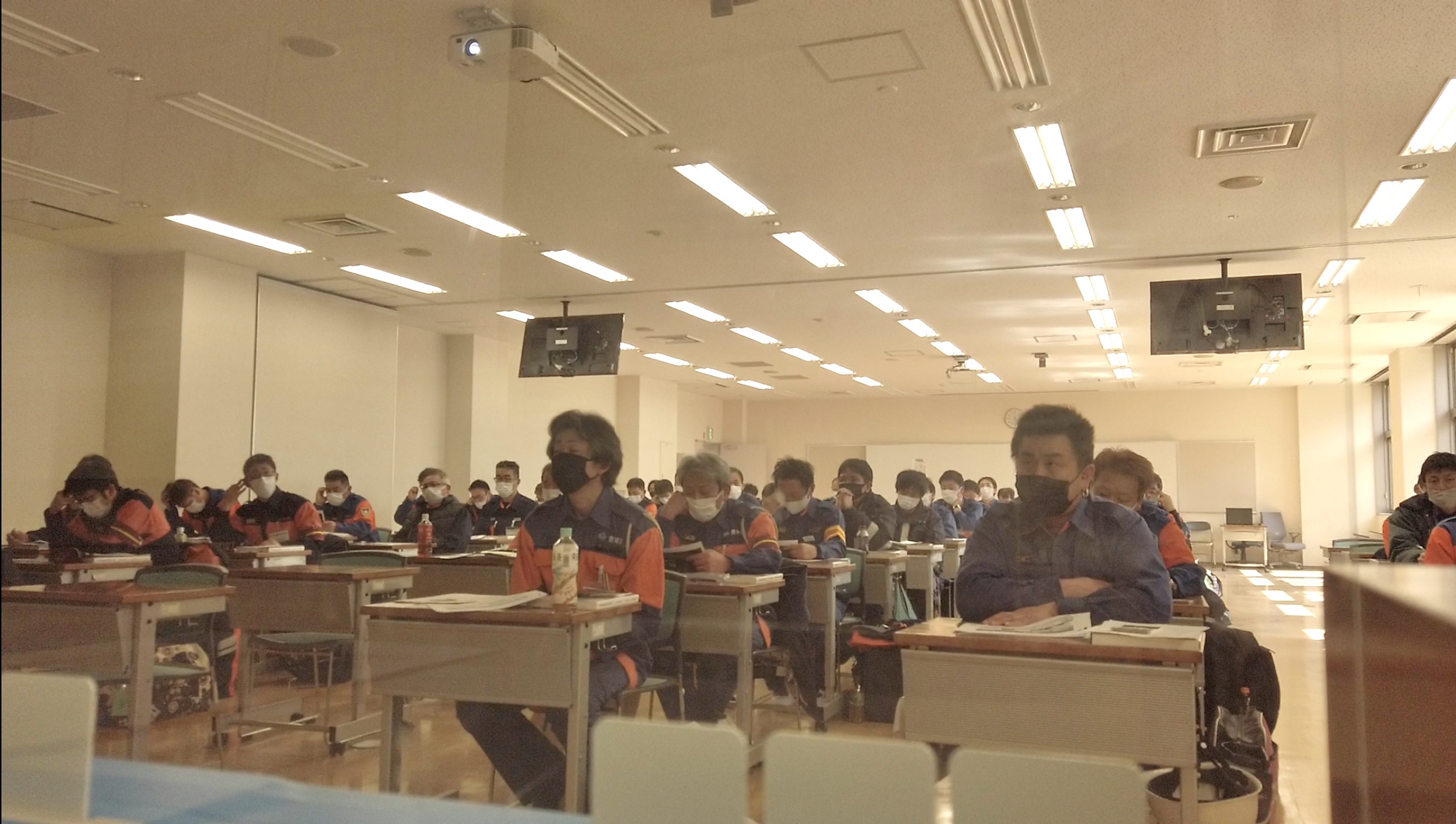 ダウンロード (7)